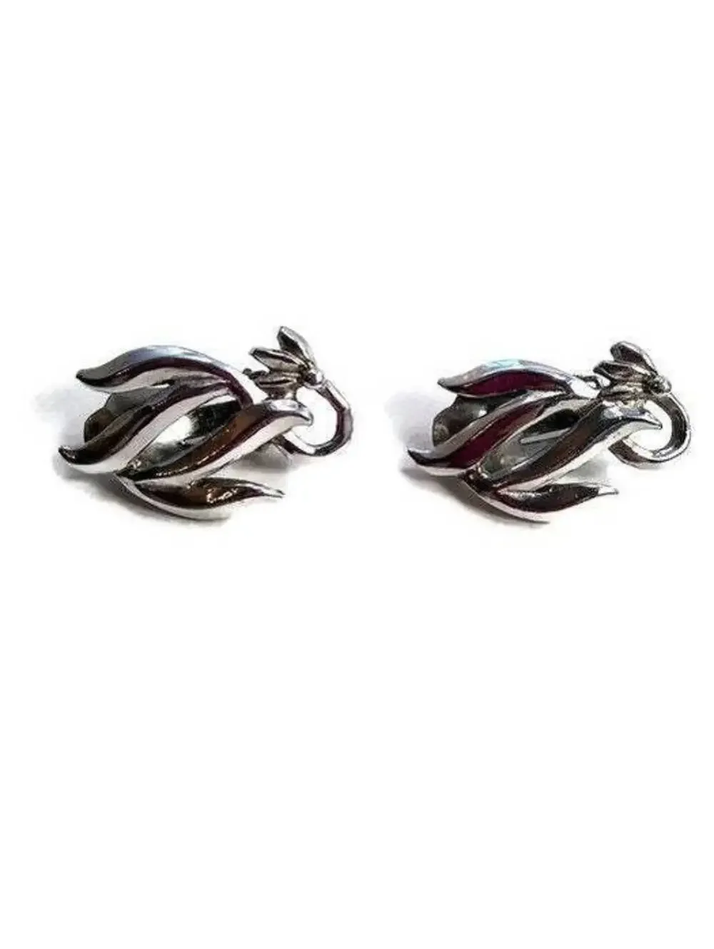 Vintage Designer BERGERE Signed Silver Tone Clip On Earrings.